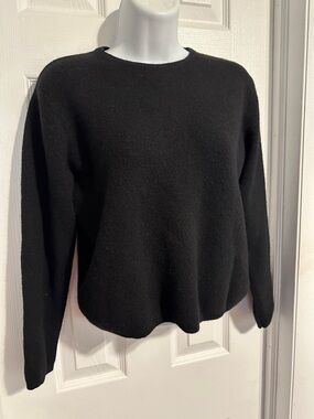 Sarah Spencer Black Crewneck Sweater